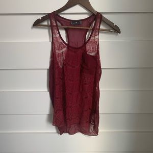 Iris Basic // Burgundy Lace Tank